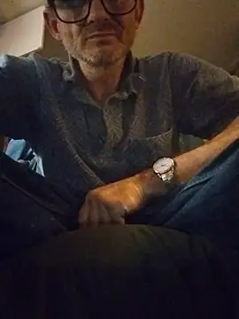 ROBERT0516 online show from 11.13.25