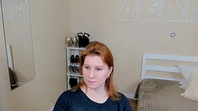 FoxySophia online show from 02.17.25