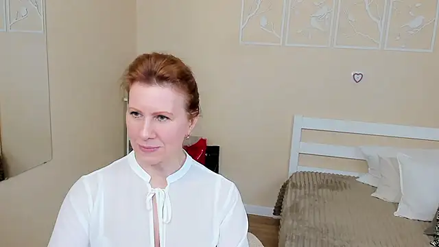 FoxySophia online show from 03.04.25