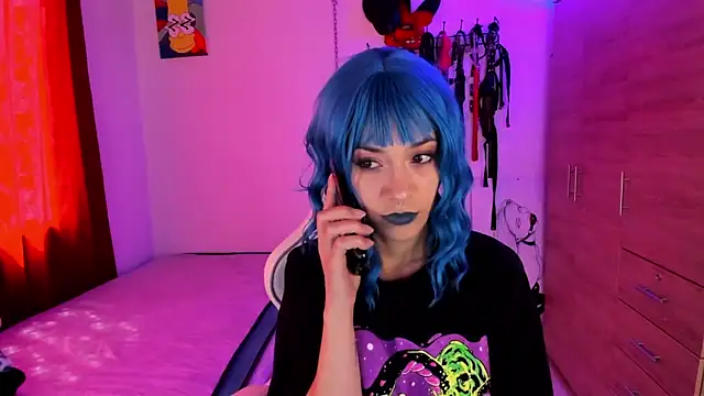 Snapshot of dungeongirls chatting on 02.10.26 dungeongirls online show from 02.10.26