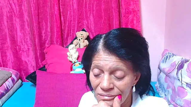 SLUTTYROXY online show from 12.22.25