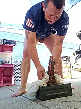 UncutHammer69 online show from 10.12.25