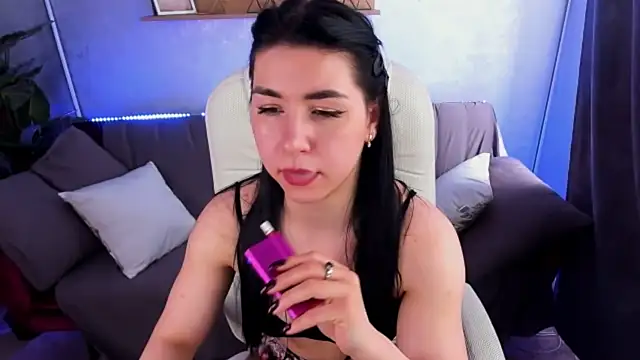 EmilyCandyy online show from 03.20.25