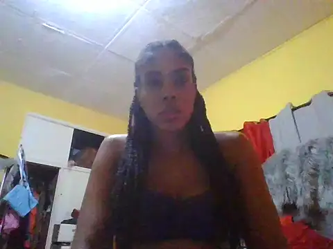 Snapshot of HONEYSWEETS_LIVE chatting on 01.11.25 HONEYSWEETS LIVE online show from 01.11.25