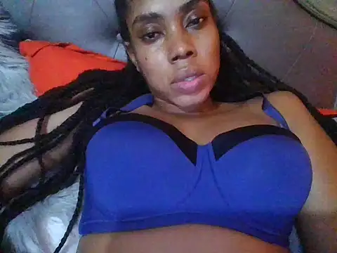 Snapshot of HONEYSWEETS_LIVE chatting on 01.11.25 HONEYSWEETS LIVE online show from 01.11.25