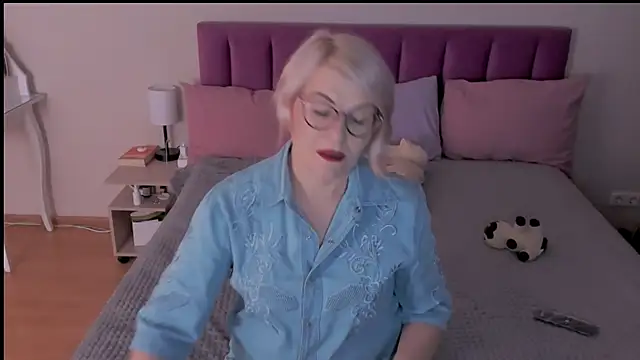 sabrinamacmarren online show from 03.21.25