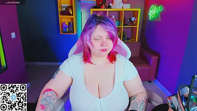 Yoki Shizuko online show from 03.13.25