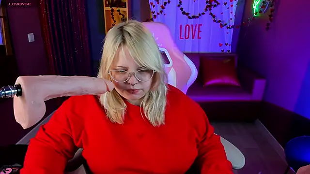 Yoki Shizuko online show from 02.19.26