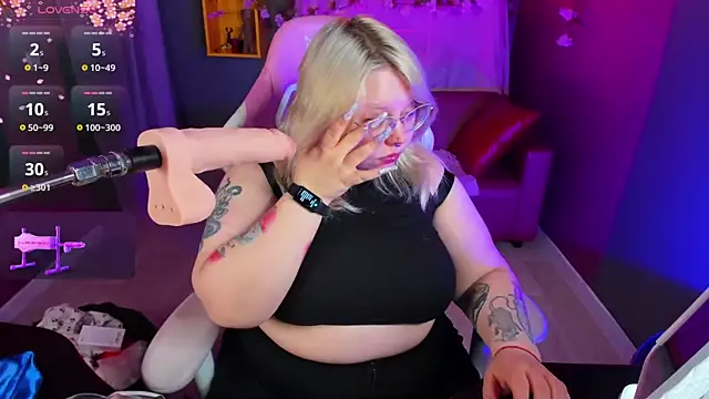 Yoki Shizuko online show from 03.05.26