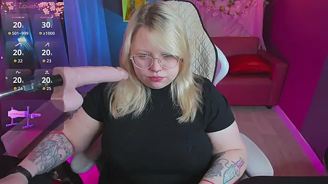 Yoki Shizuko online show from 04.11.26