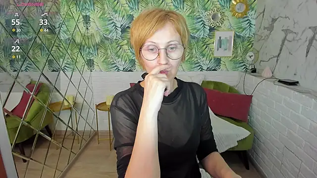 Snapshot of Paris_Cherry chatting on 05.02.26 Paris Cherry online show from 05.02.26