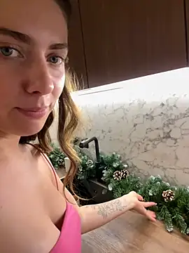 MariiD online show from 12.18.24