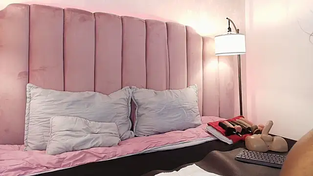 HallyBans online show from 03.02.25