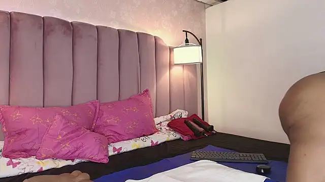 HallyBans online show from 04.18.26