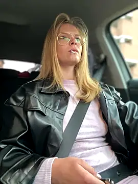 Snapshot of AnastasiaAniess chatting on 10.02.25 AnastasiaAniess online show from 10.02.25