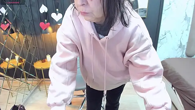 LindaPassionate online show from 02.19.25