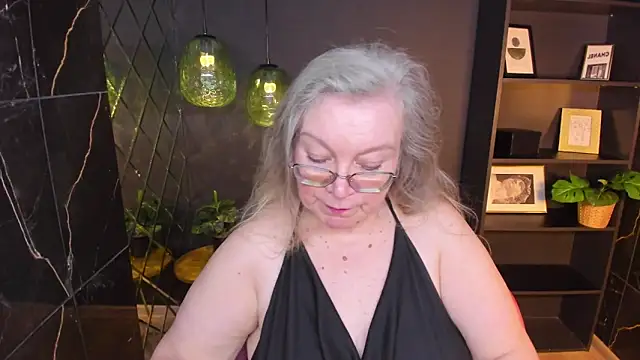 Snapshot of NataliMellow chatting on 05.02.26 NataliMellow online show from 05.02.26