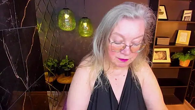 Snapshot of NataliMellow chatting on 05.31.26 NataliMellow online show from 05.31.26