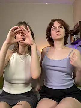 Snapshot of Jitoon_Exe chatting on 02.05.26 Jitoon Exe online show from 02.05.26