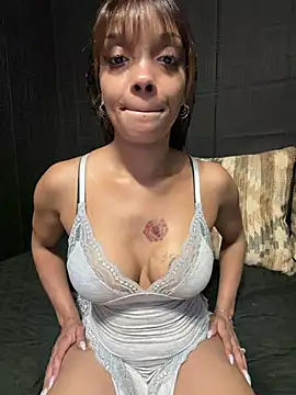 Rakiyahcharms online show from 06.19.26