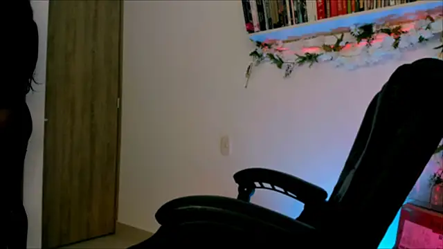 Snapshot of ALLMECANDY chatting on 04.10.26 ALLMECANDY online show from 04.10.26