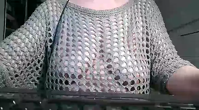 Snapshot of heidi60 chatting on 02.23.25 heidi60 online show from 02.23.25