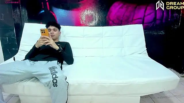 Snapshot of AmazingPartys chatting on 03.02.26 AmazingPartys online show from 03.02.26