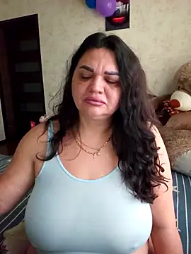 Snapshot of littleRikka chatting on 04.15.26 littleRikka online show from 04.15.26