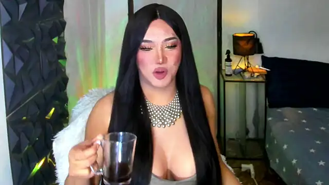 Snapshot of fancySHAINExxx chatting on 07.22.26 fancySHAINExxx online show from 07.22.26
