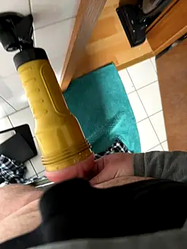 Bong Geek-420 online show from 10.26.25