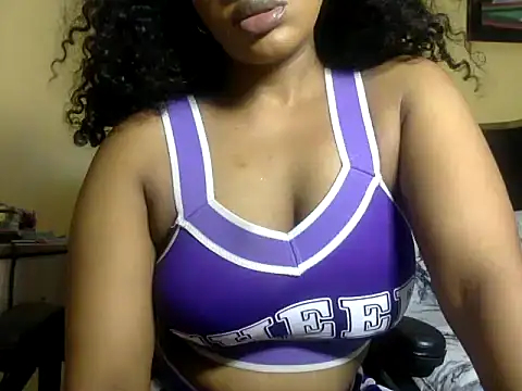 Snapshot of BOOTYBANGER24xx chatting on 06.01.26 BOOTYBANGER24xx online show from 06.01.26