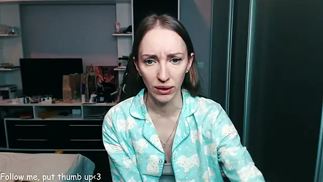 Snapshot of Natalimeowks chatting on 02.09.25 Natalimeowks online show from 02.09.25