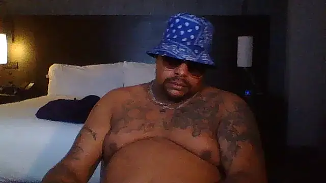 Snapshot of blaccowboy88 chatting on 10.14.25 blaccowboy88 online show from 10.14.25