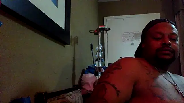 Snapshot of blaccowboy88 chatting on 06.19.26 blaccowboy88 online show from 06.19.26