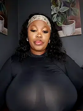 SWEETDOLLY29XX online show from 10.02.25