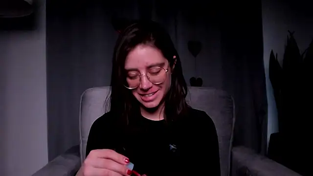 HazelKush online show from 02.12.26