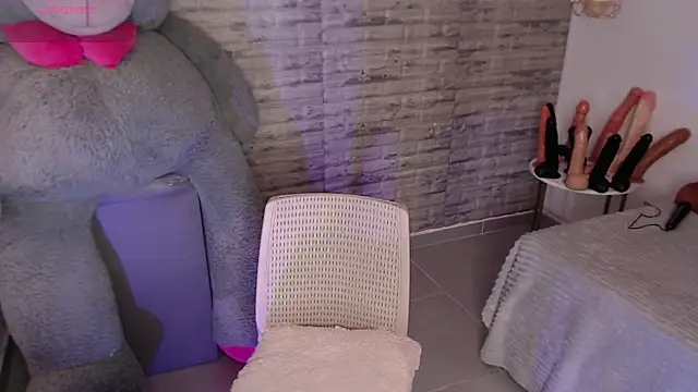 TinnaCobb online show from 03.19.26