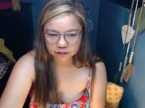 ambersmile online show from 11.24.25