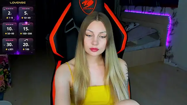 BiMolly online show from 04.08.26