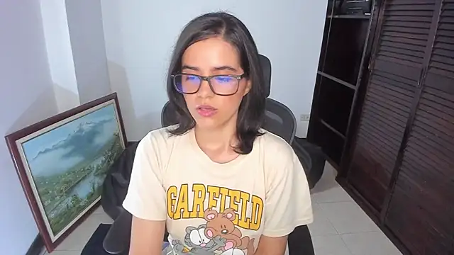 mia collins x online show from 12.04.25