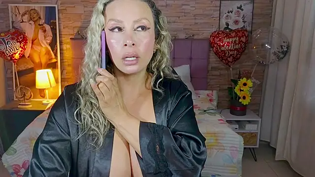 Snapshot of katalinahell2 chatting on 03.13.26 katalinahell2 online show from 03.13.26