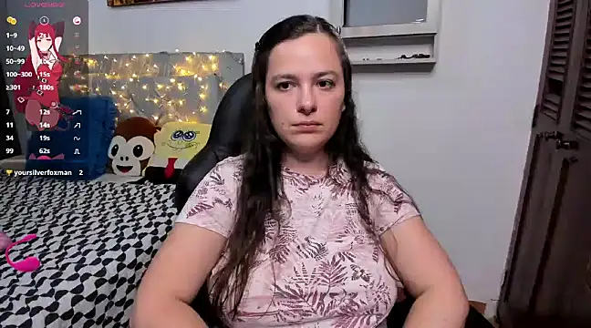Snapshot of angelaagomez chatting on 03.17.25 angelaagomez online show from 03.17.25