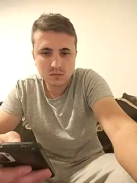 MrNoBoDy000 online show from 11.18.25