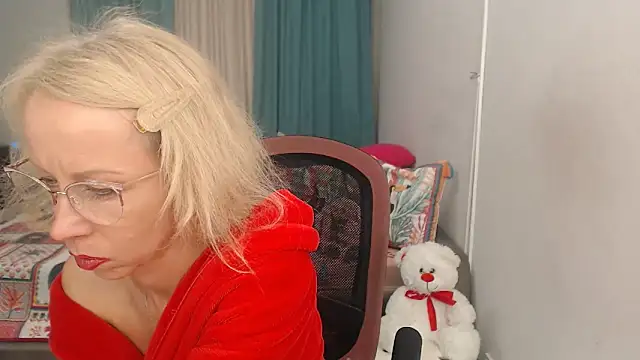 LuxuryNika online show from 09.20.25