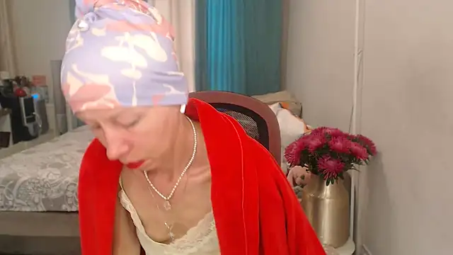 LuxuryNika online show from 07.28.26