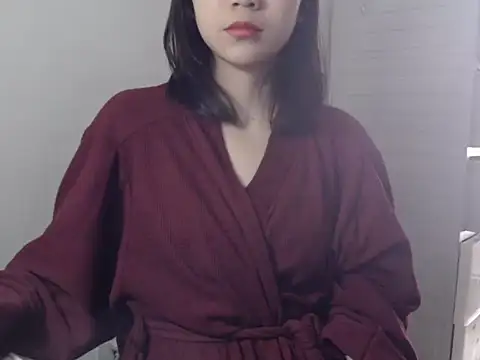 Snapshot of Bigg_Pussyy_Catt chatting on 12.18.24 Bigg Pussyy Catt online show from 12.18.24