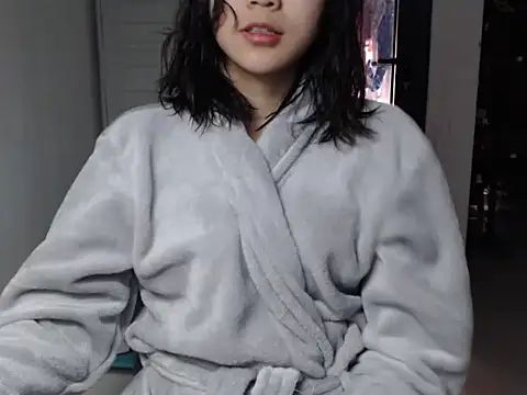 Snapshot of Bigg_Pussyy_Catt chatting on 12.27.24 Bigg Pussyy Catt online show from 12.27.24