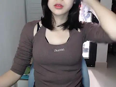 Snapshot of Bigg_Pussyy_Catt chatting on 12.28.24 Bigg Pussyy Catt online show from 12.28.24