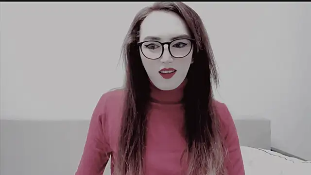 Snapshot of MinniMaksy chatting on 02.14.25 MinniMaksy online show from 02.14.25