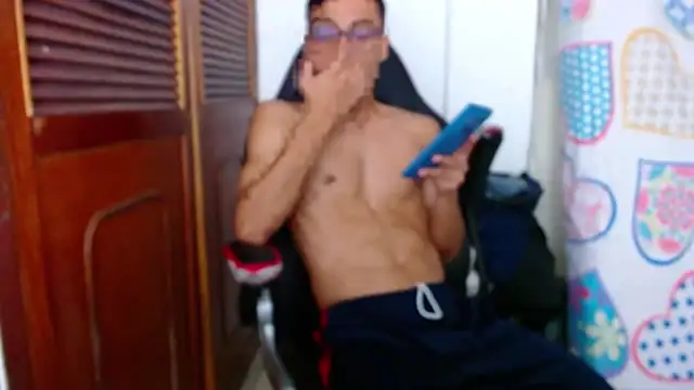 Snapshot of Lion_Grrr chatting on 11.17.25 Lion Grrr online show from 11.17.25